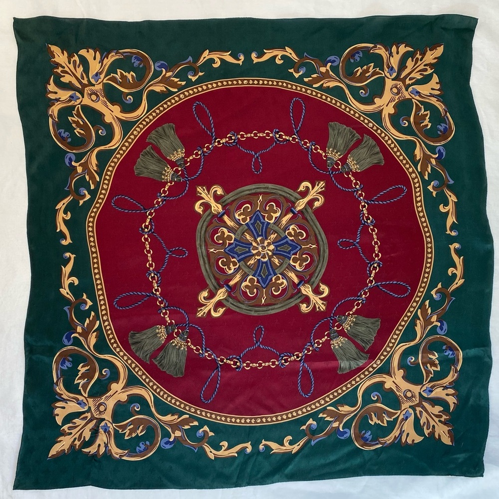 Elegant Red and‎ Green Scarf with Gold Accents